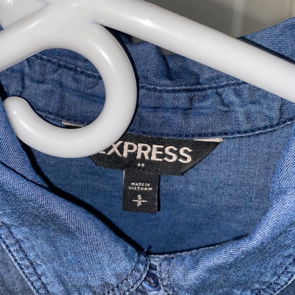 Express button down - Picture 2 of 3